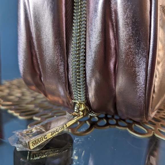 NEW Marc Jacobs Perfect Metallic Pink Soft Structured Organizer Travel Bag Case - Picture 5 of 9